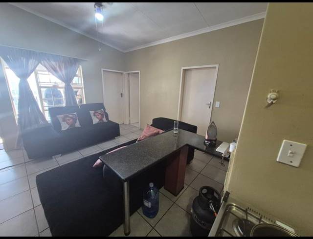 3 BEDROOM TOWNHOUSE FOR SALE IN ELSBURG